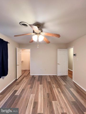 8 ROSE TER, Newark, DE 19702