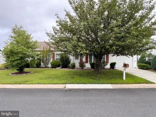 8 ROSE TER, Newark, DE 19702