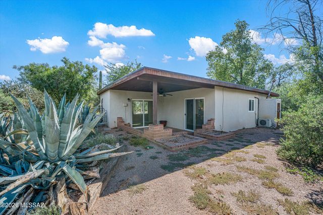 7041 E River Road, Tucson, AZ 85750