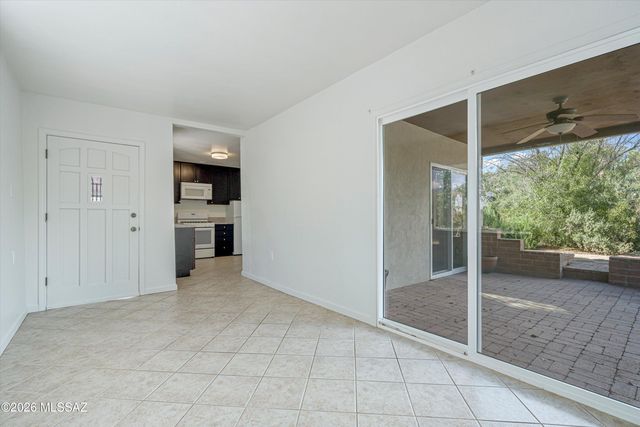 7041 E River Road, Tucson, AZ 85750
