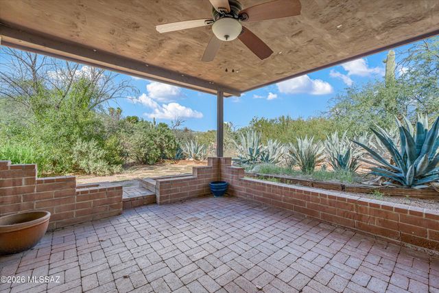 7041 E River Road, Tucson, AZ 85750