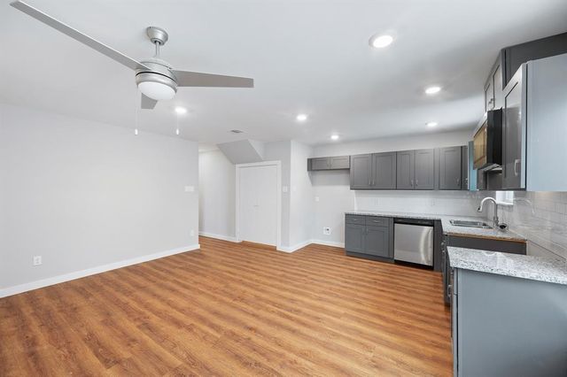 7804 Crestview Drive B, Houston, TX 77028