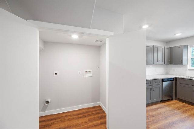 7804 Crestview Drive B, Houston, TX 77028