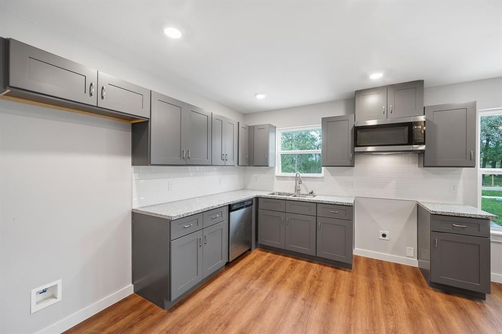 7804 Crestview Drive B, Houston, TX 77028