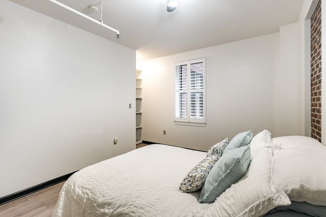 700 Church St Apt 208, Nashville, TN 37203