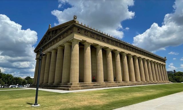 700 Church St Apt 208, Nashville, TN 37203