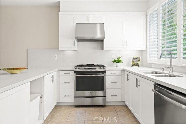 1533 Sullivan Avenue, Costa Mesa, CA 92627