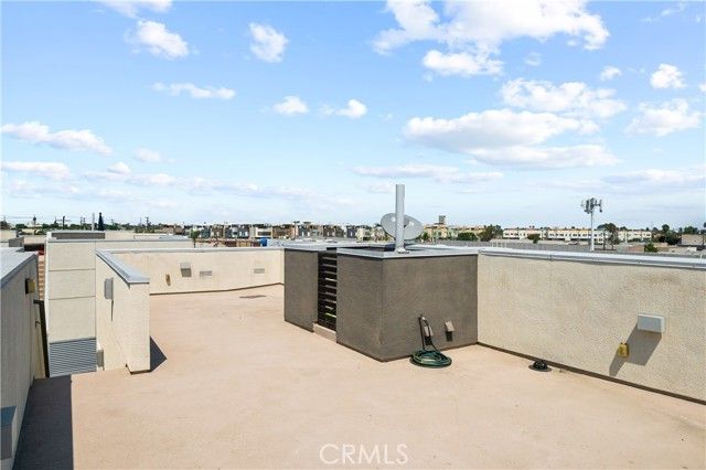 1533 Sullivan Avenue, Costa Mesa, CA 92627