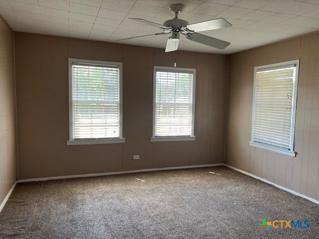 208 Sample Street, Edna, TX 77957