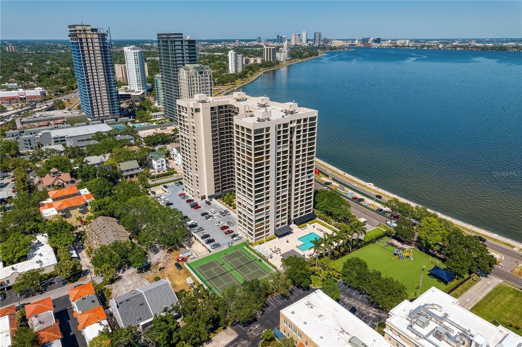 Image 1 of property listing at 3301 BAYSHORE BOULEVARD 1101E, Tampa, FL 33629