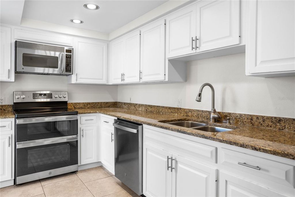 Image 19 of property listing at 3301 BAYSHORE BOULEVARD 1101E, Tampa, FL 33629
