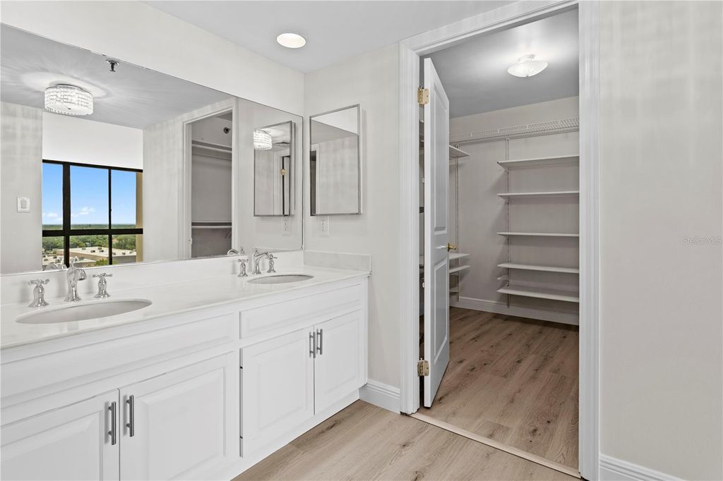 Image 29 of property listing at 3301 BAYSHORE BOULEVARD 1101E, Tampa, FL 33629