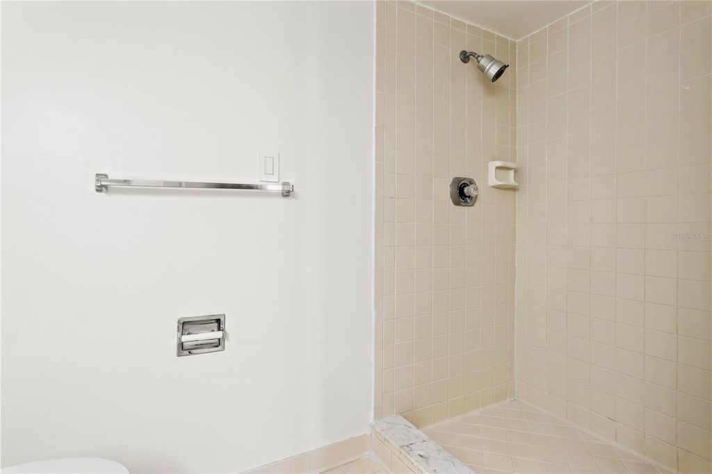 Image 38 of property listing at 3301 BAYSHORE BOULEVARD 1101E, Tampa, FL 33629