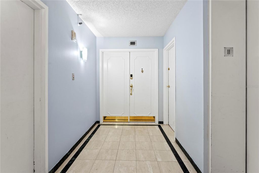 Image 41 of property listing at 3301 BAYSHORE BOULEVARD 1101E, Tampa, FL 33629