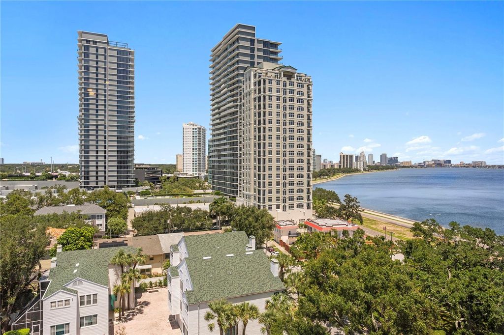 Image 8 of property listing at 3301 BAYSHORE BOULEVARD 1101E, Tampa, FL 33629