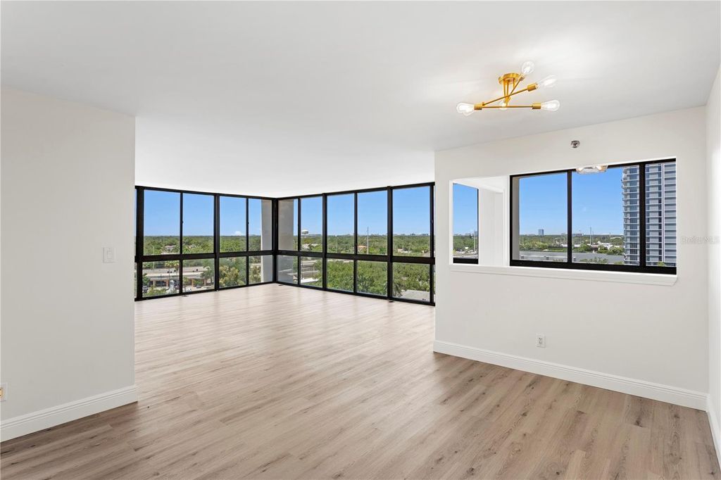 Image 9 of property listing at 3301 BAYSHORE BOULEVARD 1101E, Tampa, FL 33629