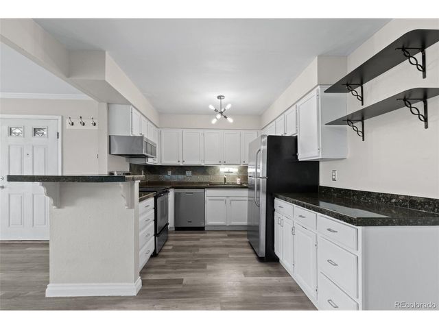 410 Zang St 2-106, Lakewood, CO 80228