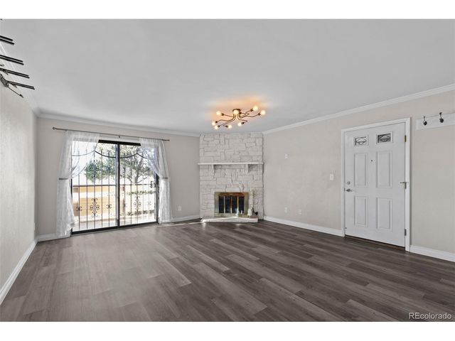 410 Zang St 2-106, Lakewood, CO 80228