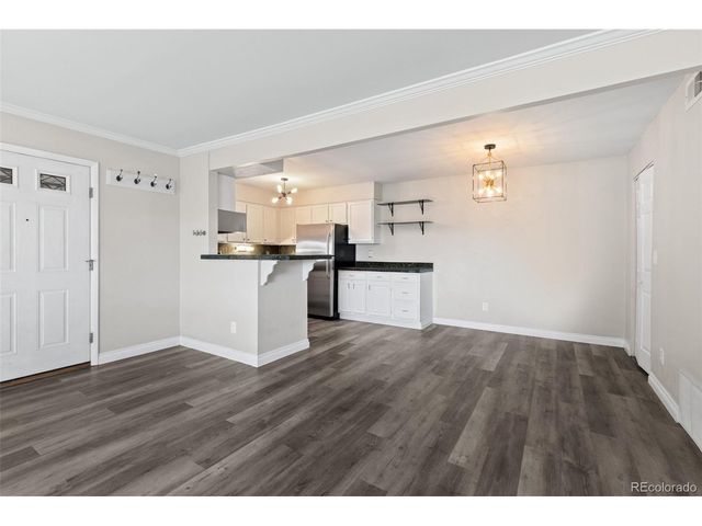 410 Zang St 2-106, Lakewood, CO 80228