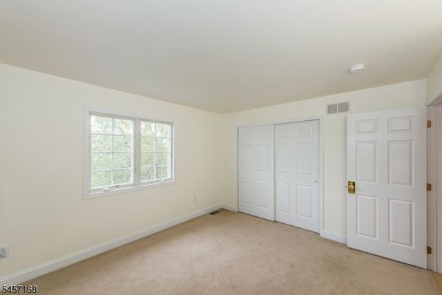 14 Vista Dr, Mount Olive Twp., NJ 07836