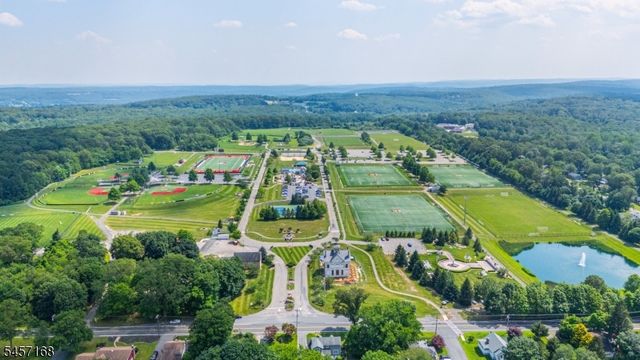 14 Vista Dr, Mount Olive Twp., NJ 07836