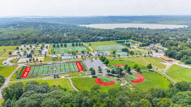 14 Vista Dr, Mount Olive Twp., NJ 07836