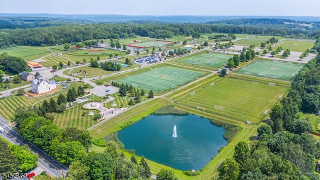14 Vista Dr, Mount Olive Twp., NJ 07836