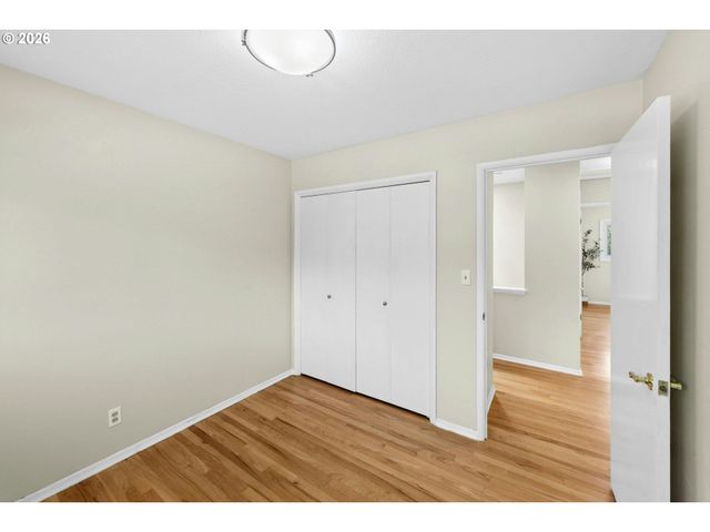 7202 Sw NEVADA Ter, Portland, OR 97219