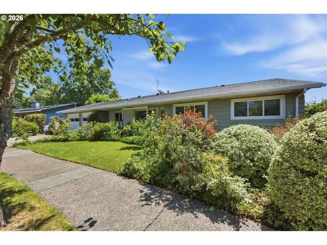 7202 Sw NEVADA Ter, Portland, OR 97219