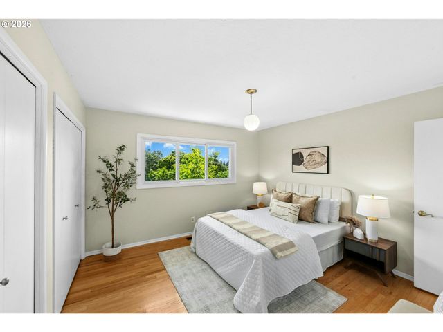 7202 Sw NEVADA Ter, Portland, OR 97219