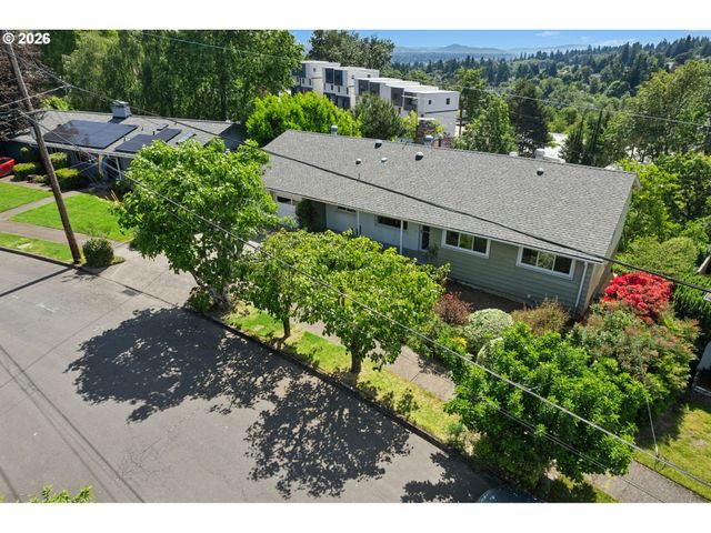 7202 Sw NEVADA Ter, Portland, OR 97219