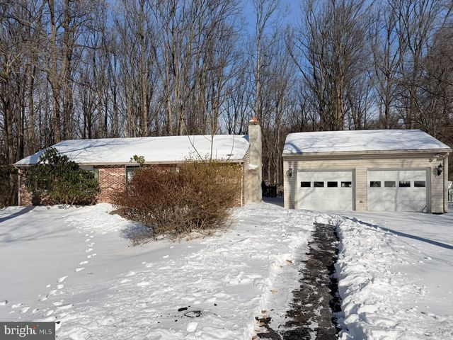 15 DOGWOOD DELL, Coatesville, PA 19320