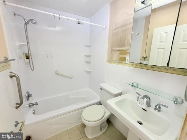 15 DOGWOOD DELL, Coatesville, PA 19320