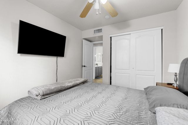 1687 W ENCINAS Street, Gilbert, AZ 85233