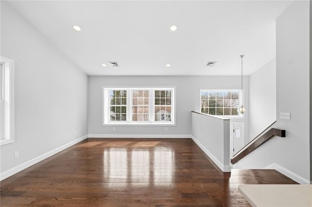 29 Calumet Avenue, Johnston, RI 02919