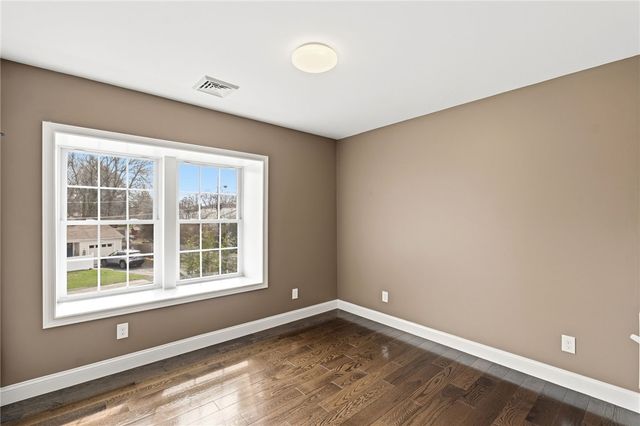 29 Calumet Avenue, Johnston, RI 02919