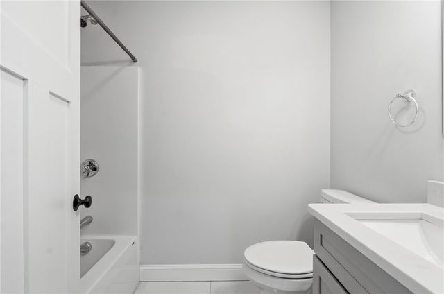 29 Calumet Avenue, Johnston, RI 02919