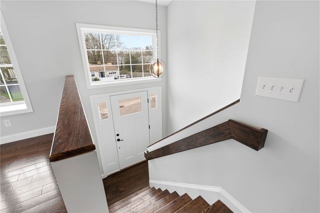 29 Calumet Avenue, Johnston, RI 02919