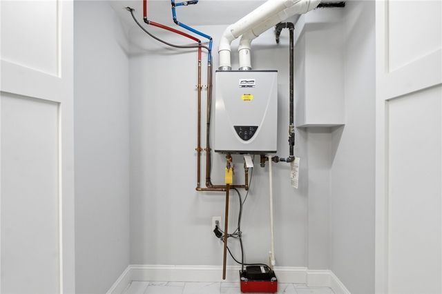 29 Calumet Avenue, Johnston, RI 02919