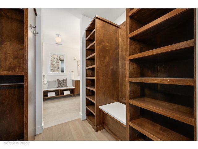 3846 N Kedvale Avenue, Chicago, IL 60641
