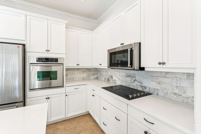 8697 Cobblestone Point Circle, Boynton Beach, FL 33472