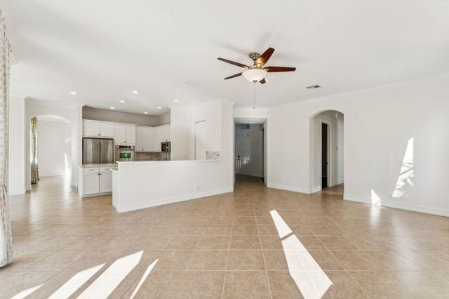 8697 Cobblestone Point Circle, Boynton Beach, FL 33472