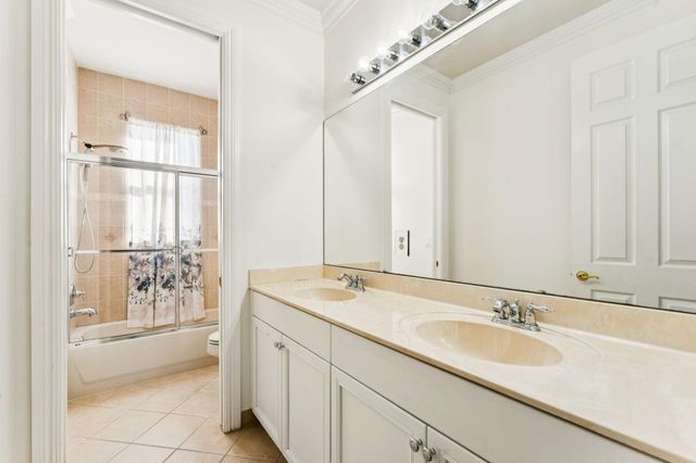 8697 Cobblestone Point Circle, Boynton Beach, FL 33472