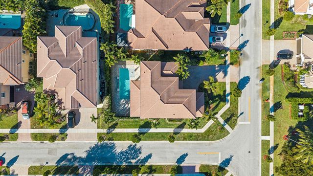 8697 Cobblestone Point Circle, Boynton Beach, FL 33472