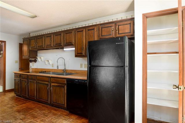 812 NC Highway 62 W, Greensboro, NC 27406