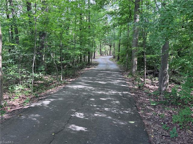 812 NC Highway 62 W, Greensboro, NC 27406