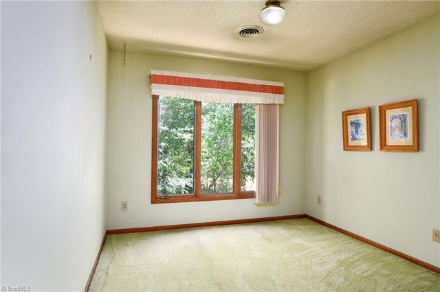 812 NC Highway 62 W, Greensboro, NC 27406