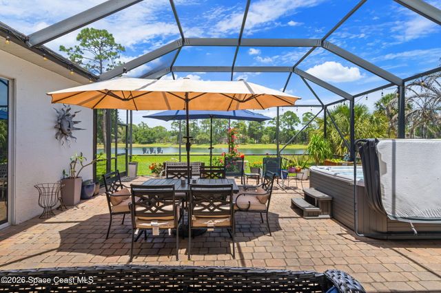 1831 Winding Ridge Circle SE, Palm Bay, FL 32909