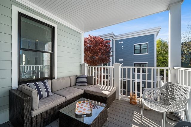 111 Beacon St B, Somerville, MA 02143