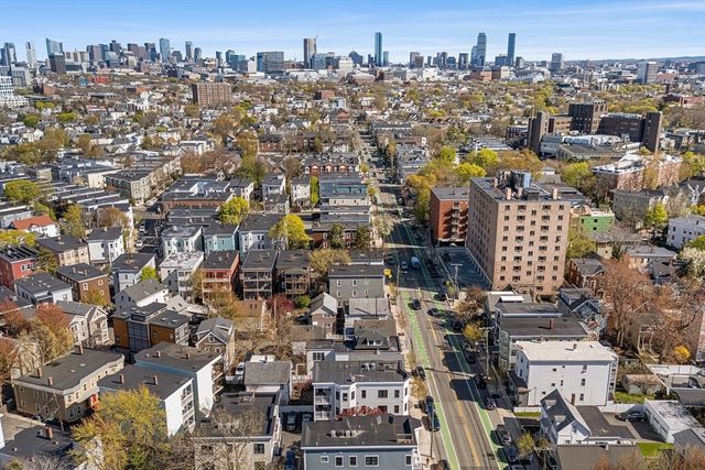 111 Beacon St B, Somerville, MA 02143